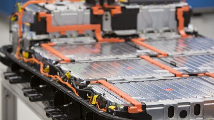 The market for batteries for electric cars rose by 70%