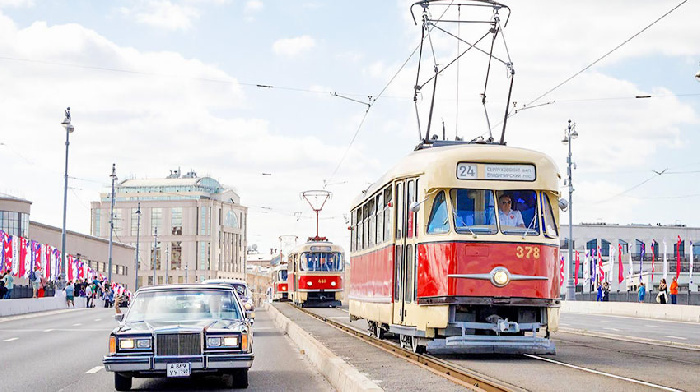 Москва провела 20-й парад ретротранспорта