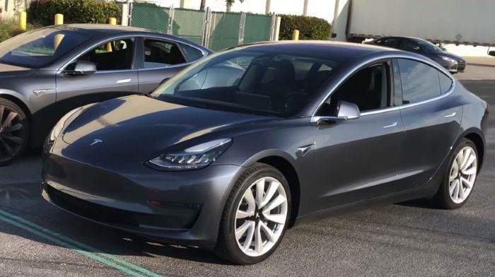 Tesla once again has updated the record losses