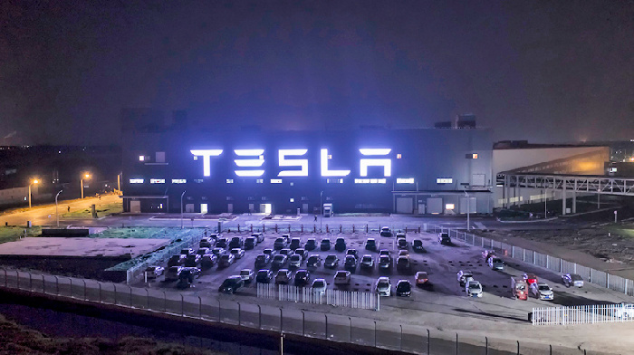 Elon Musk said that the Chinese Tesla factory built with cosmic speed
