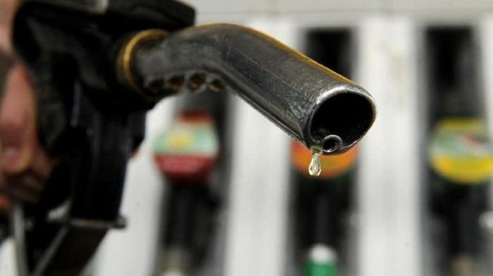 Gasoline prices in Russia began to fall for the first time since August