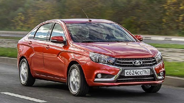 "Lada Vesta" with the 1,8 engine and the "mechanics" became available in cheaper versions