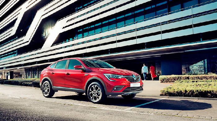 Renault unveiled the production crossover-coupe Arcana