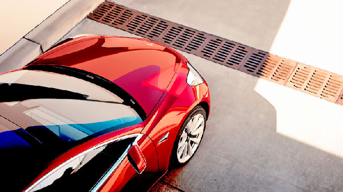 American electric car market soars to new records