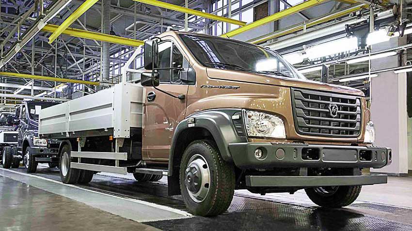 Gorky automobile plant has launched two new truck