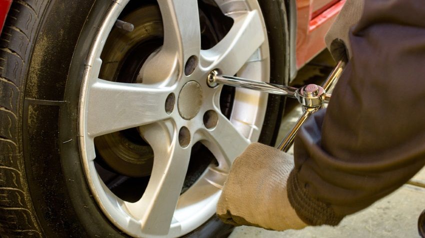 When is the best time to change shoes in Moscow?