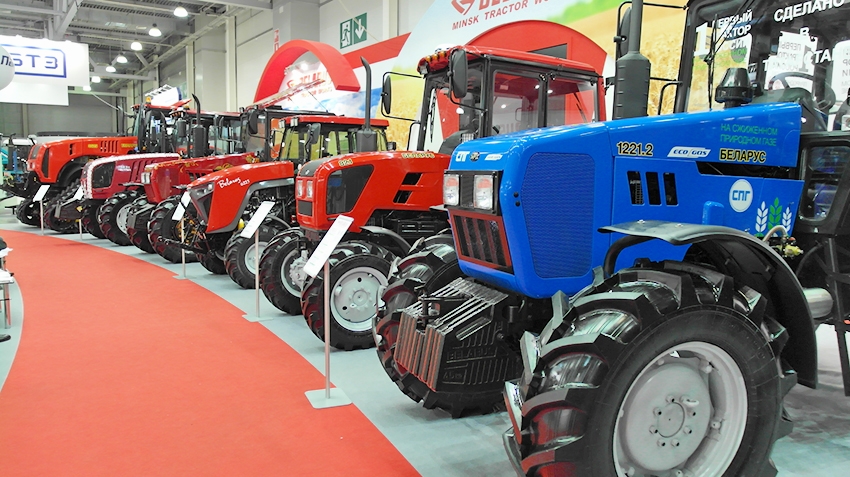 AGROSALON-2018 – universal mid-size tractor