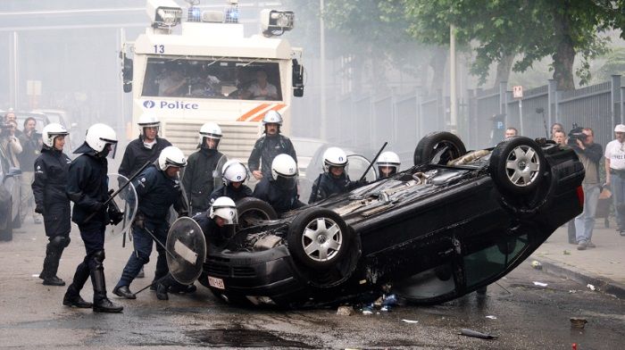 The French are protesting against the increase in excise duties on fuel