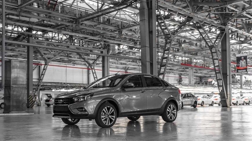 Began serial production of Lada Vesta Cross