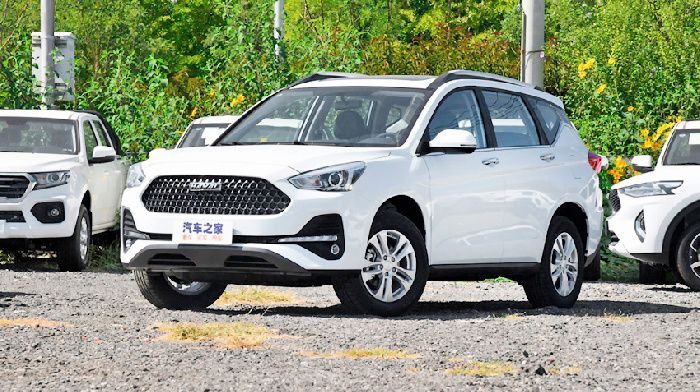 SUVs and pickups Great Wall are growing on the background of the collapse of the Chinese car market