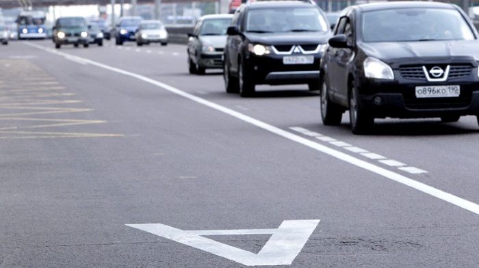 The lanes of Moscow will start up double-Decker buses and utility vehicles
