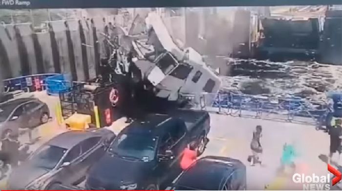 A spectacular crash at the canadian ferry
