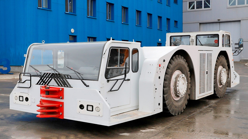 BELAZ has created the air field tractor pull