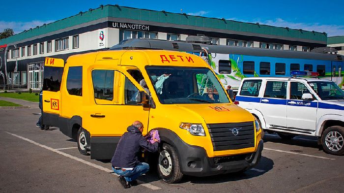 In Ulyanovsk seen a brand new minibus "UAZ"