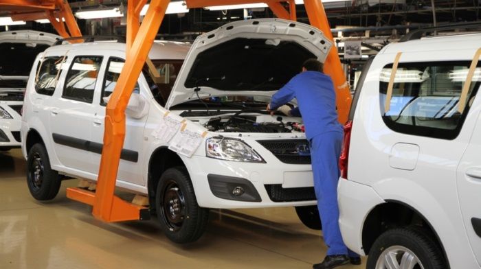 The Ministry of industry car sales in 2018 will grow by 11 %
