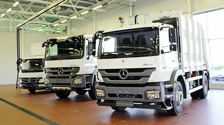 Truck service Mercedes-Benz came in Pushkino