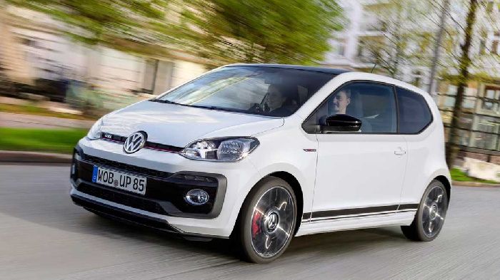 Volkswagen Up! GTI – hot babe