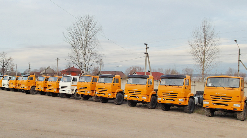 The market for new trucks in may fell by 1/5