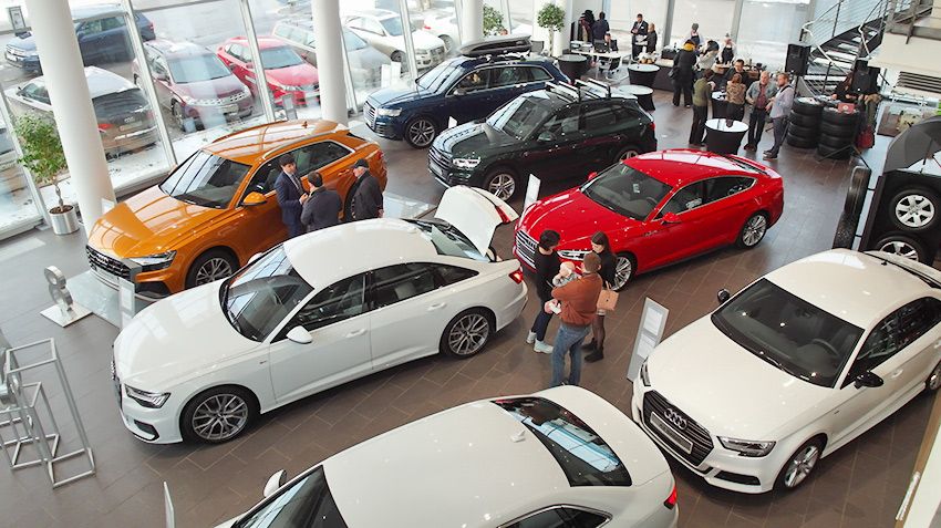 Audi Center Varshavka held a presentation in honor of defender of the Fatherland Day