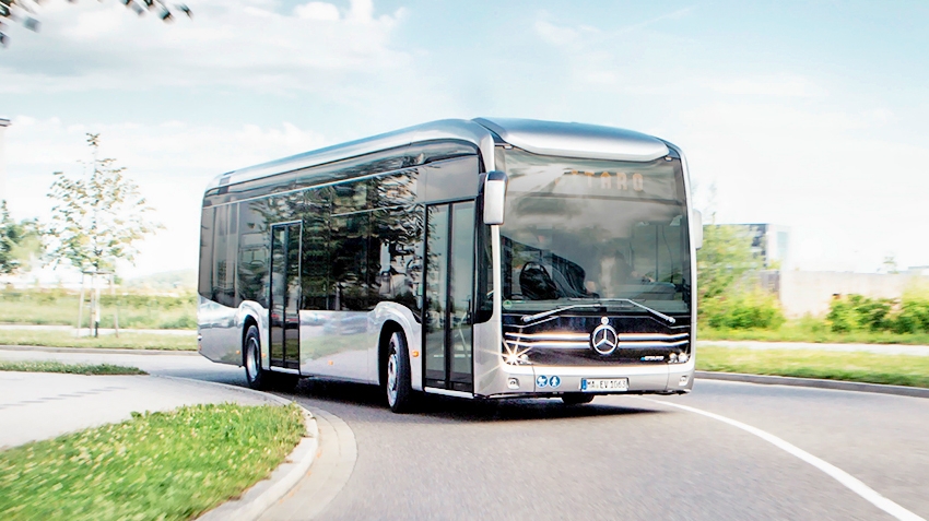 Daimler Bus introduced buses Mercedes-Benz eCitaro before Hamburg