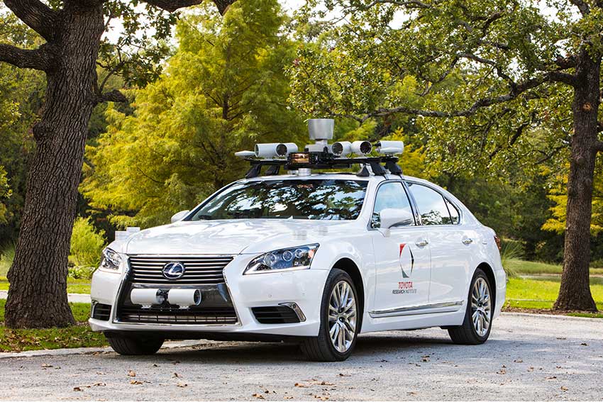 toyota_autonomous_car1.jpg