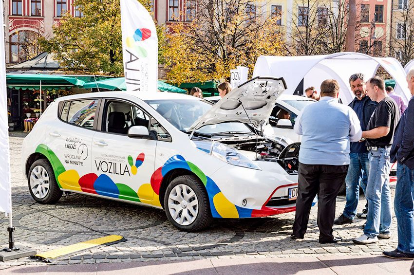 Vozilla-Nissan-LEAF-Carsharing-Wroclaw-4.jpg