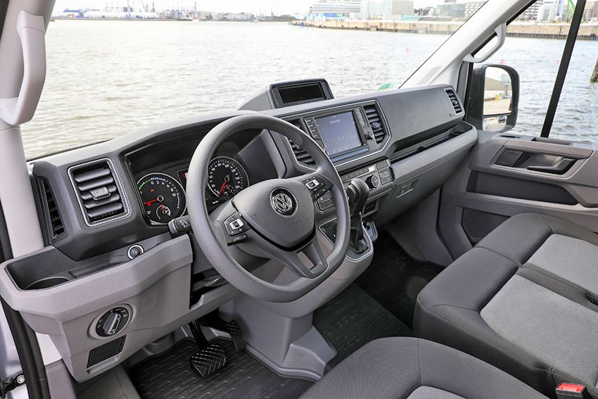 volkswagen_e-crafter_high_roof_van_62.jpg