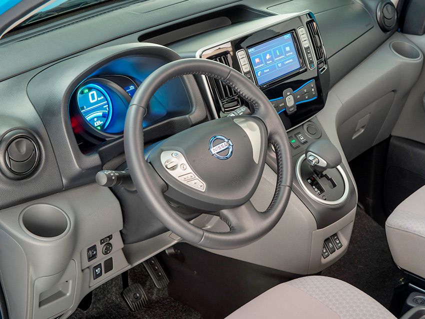 nissan_e-nv200_evalia_17.jpg