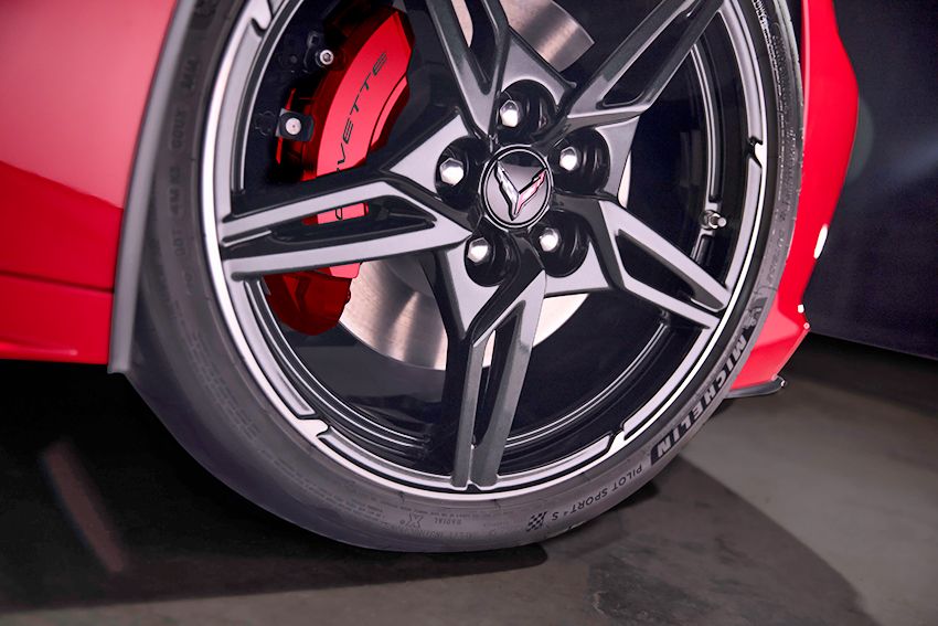 chevrolet_corvette_stingray_79.jpg
