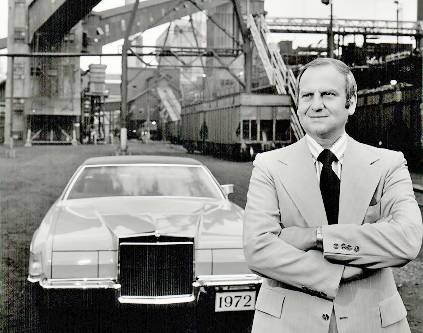 lincoln_continental_mark_iv_lee_iacocca.jpg