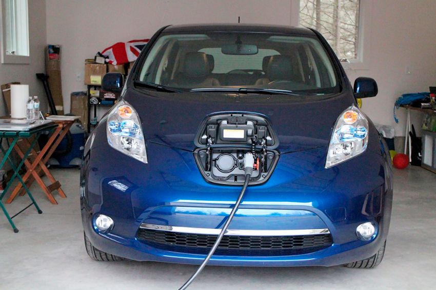 2016-nissan-leaf-sl-hudson-valley-ny-dec-2015.jpg