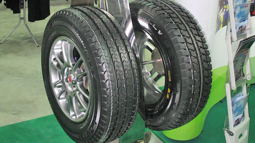Kama_tyres_2009-132.jpg