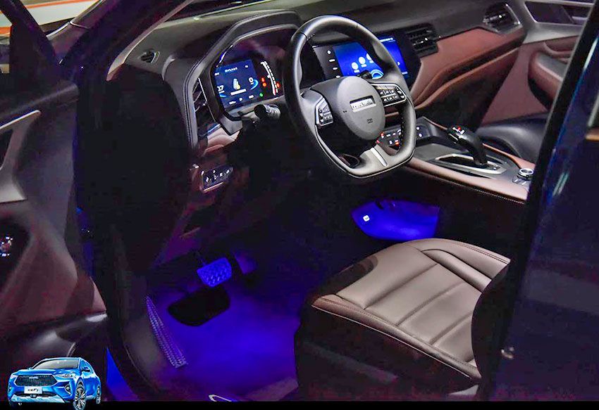 Haval-F7_2panel.jpg