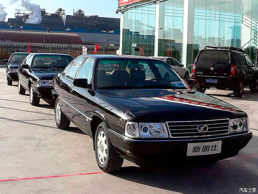 Hongqi_Xin_Ming_Shi_2007_1.jpg