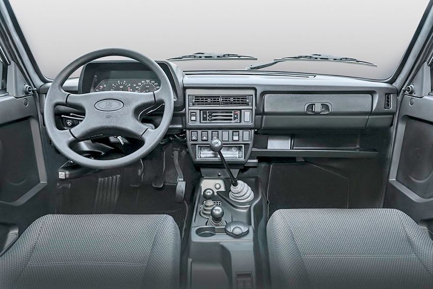 LADA_4x4_panel_2016.jpg