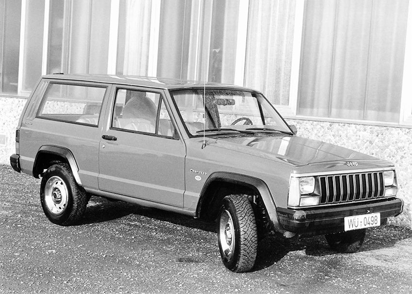 jeep_cherokee_2-door_1984.jpg