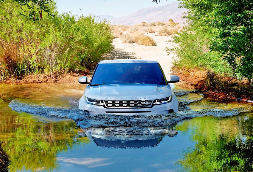 range_rover_evoque_p300_hse_r-dynamic_45.jpg