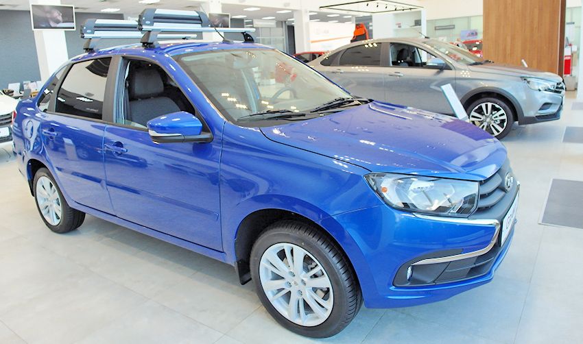 LADA_Granta&Vesta.jpg