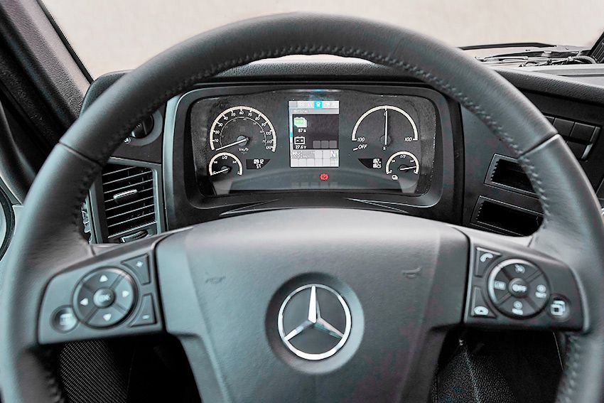 mercedes-benz_eactros_6_2_9.jpg