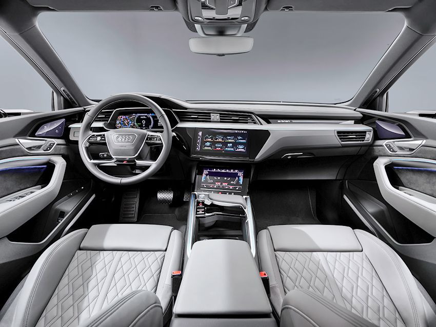 audi_e-tron_55_quattro_sporback_s_line_918.jpg