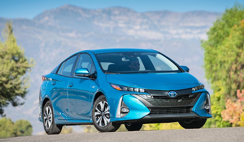 toyota_prius_prime_2017.jpg