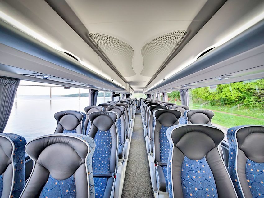 irizar_scania_i6_6x2_3.jpg irizar_scania_i6_6x2_3.jpg