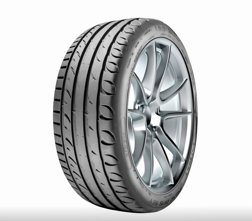 Taurus_tire.jpg