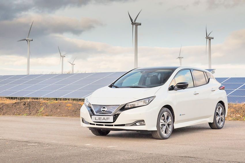 426212889_Production_begins_of_the_new_Nissan_LEAF_in_Europe.jpg