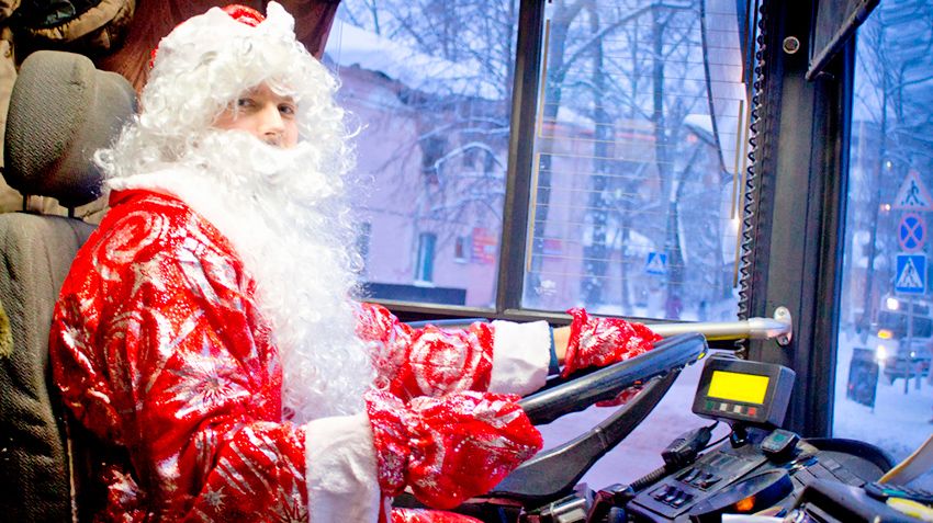 Moroz-za-ruljom.jpg Moroz-za-ruljom.jpg