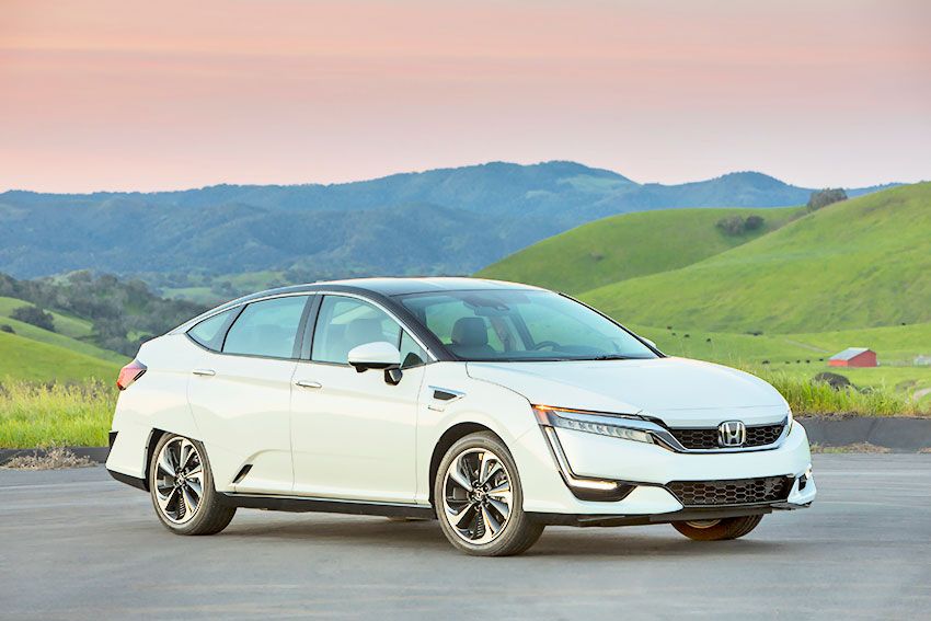 honda_clarity_fuel_cell_75.jpg