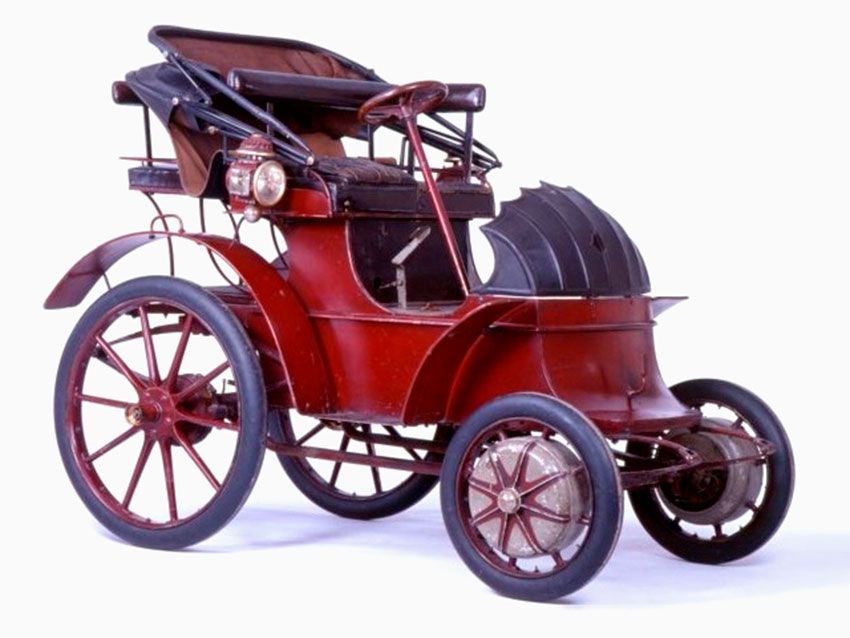 lohner-porsche_mixte_voiturette_1.jpg