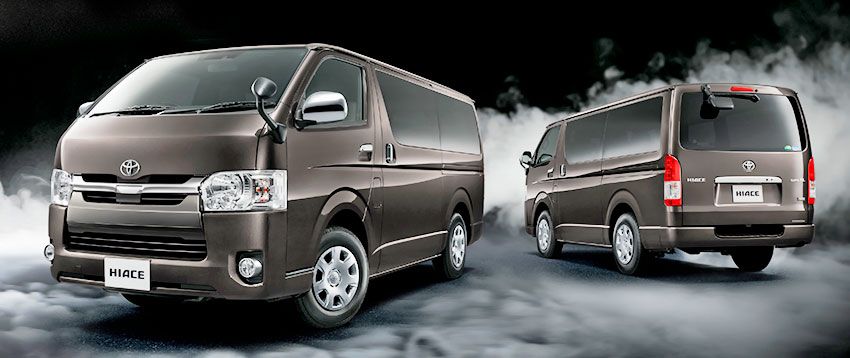 toyota_hiace_combi_50th_anniversary_limited_2018.jpg