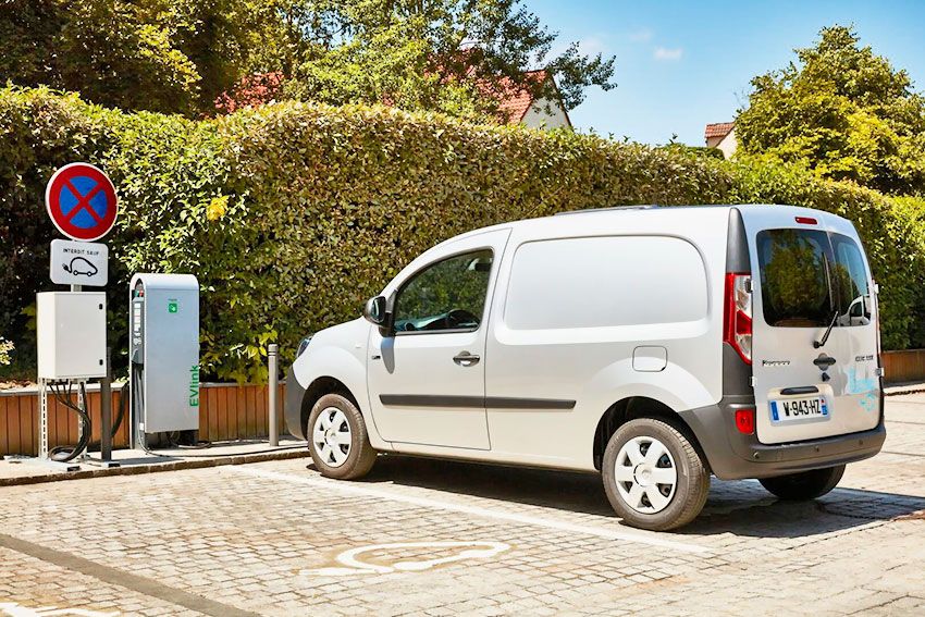 new-renault-kangoo-ze-33kwh-exterior-hevcars-10-1.jpg