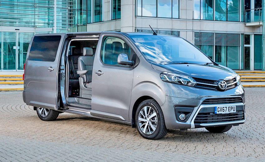 toyota_proace_verso_vip_2018UK.jpg